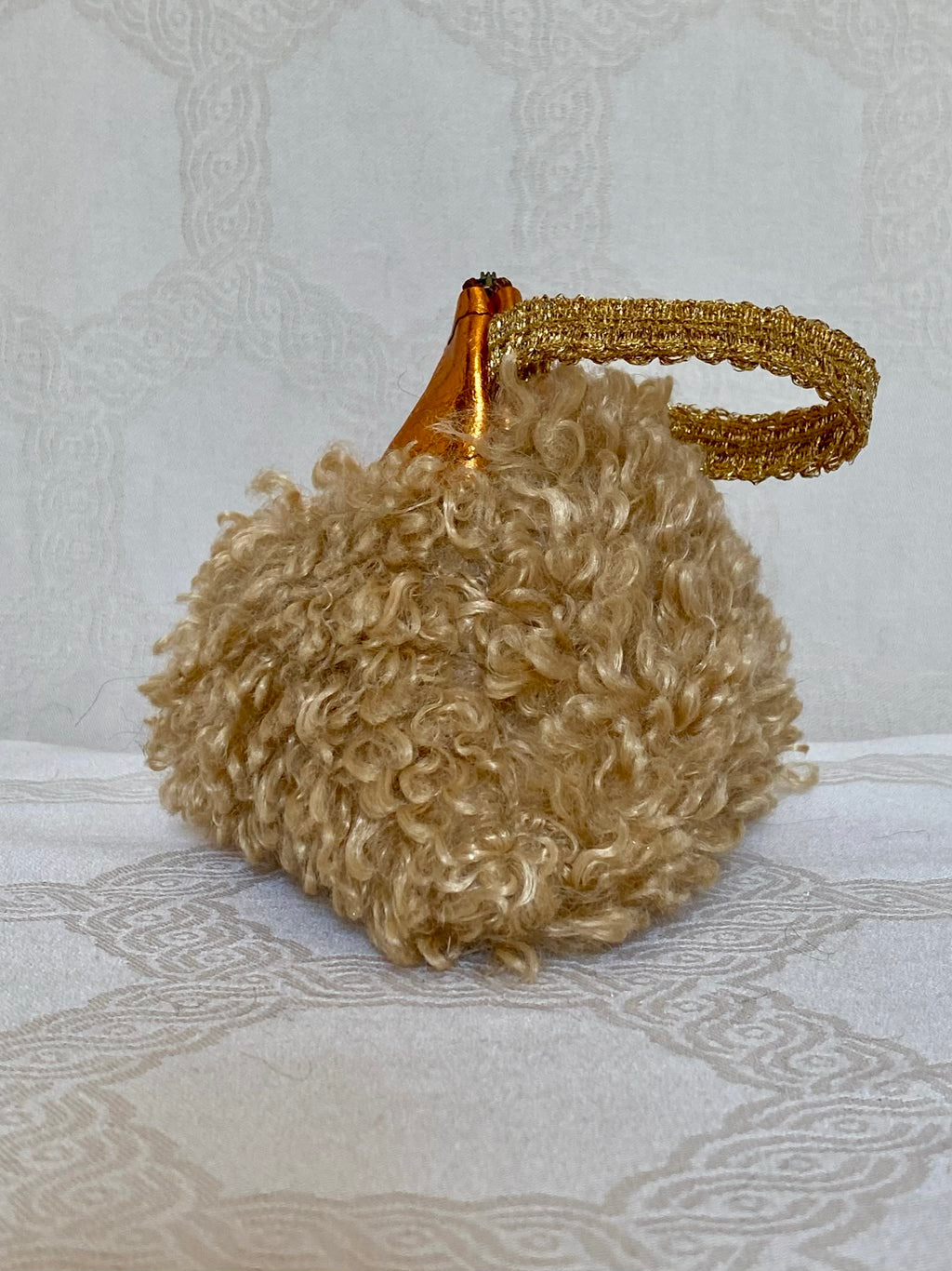 Berlingot Essentiel Bouclé Crème Cuir Cuivré – Pochette Fait Main | MariParis