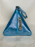 Sac Berlingot Bleu Métallisé – Collection Les Essentiels MariParis