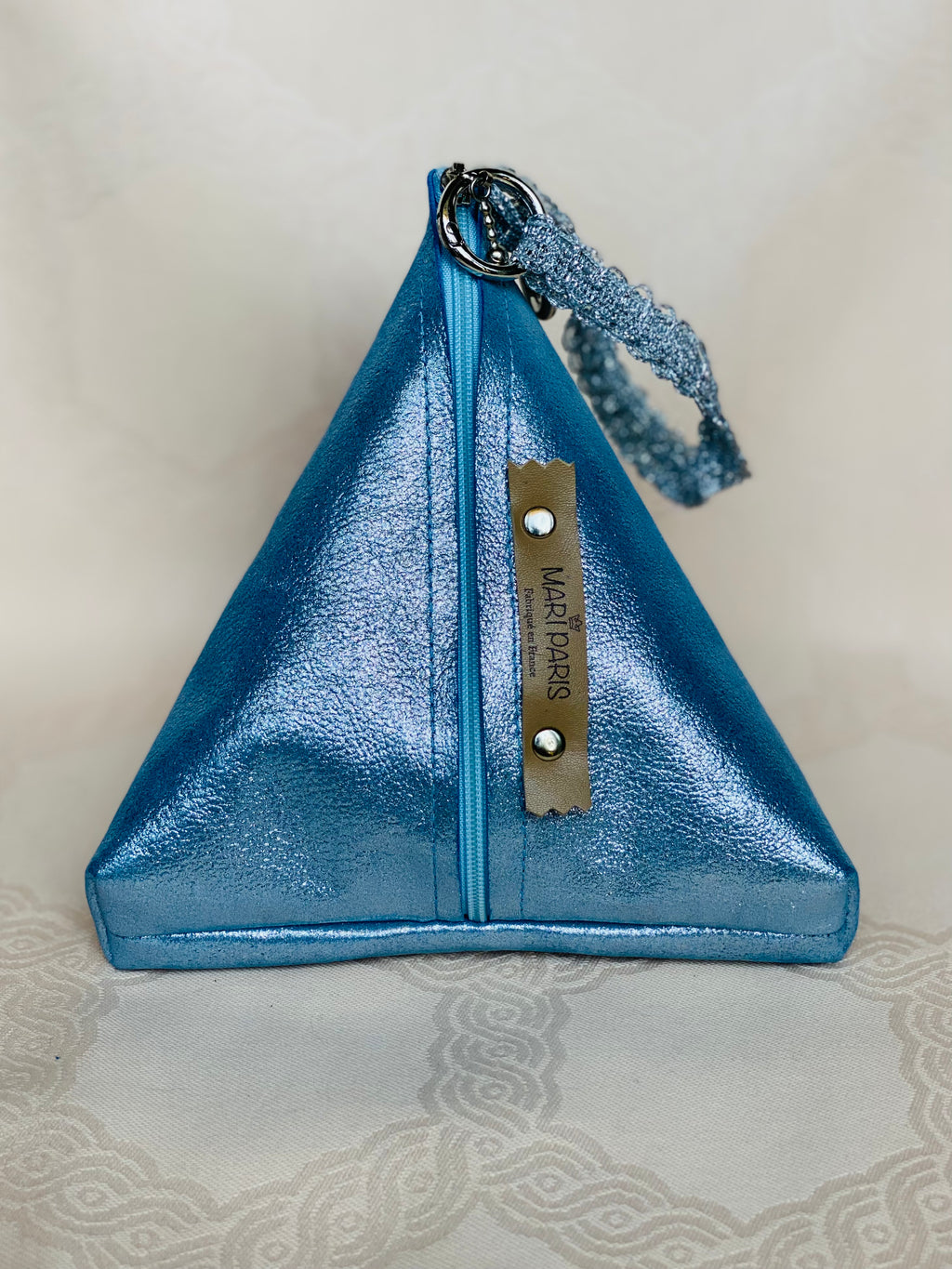 Sac Berlingot Bleu Métallisé – Collection Les Essentiels MariParis