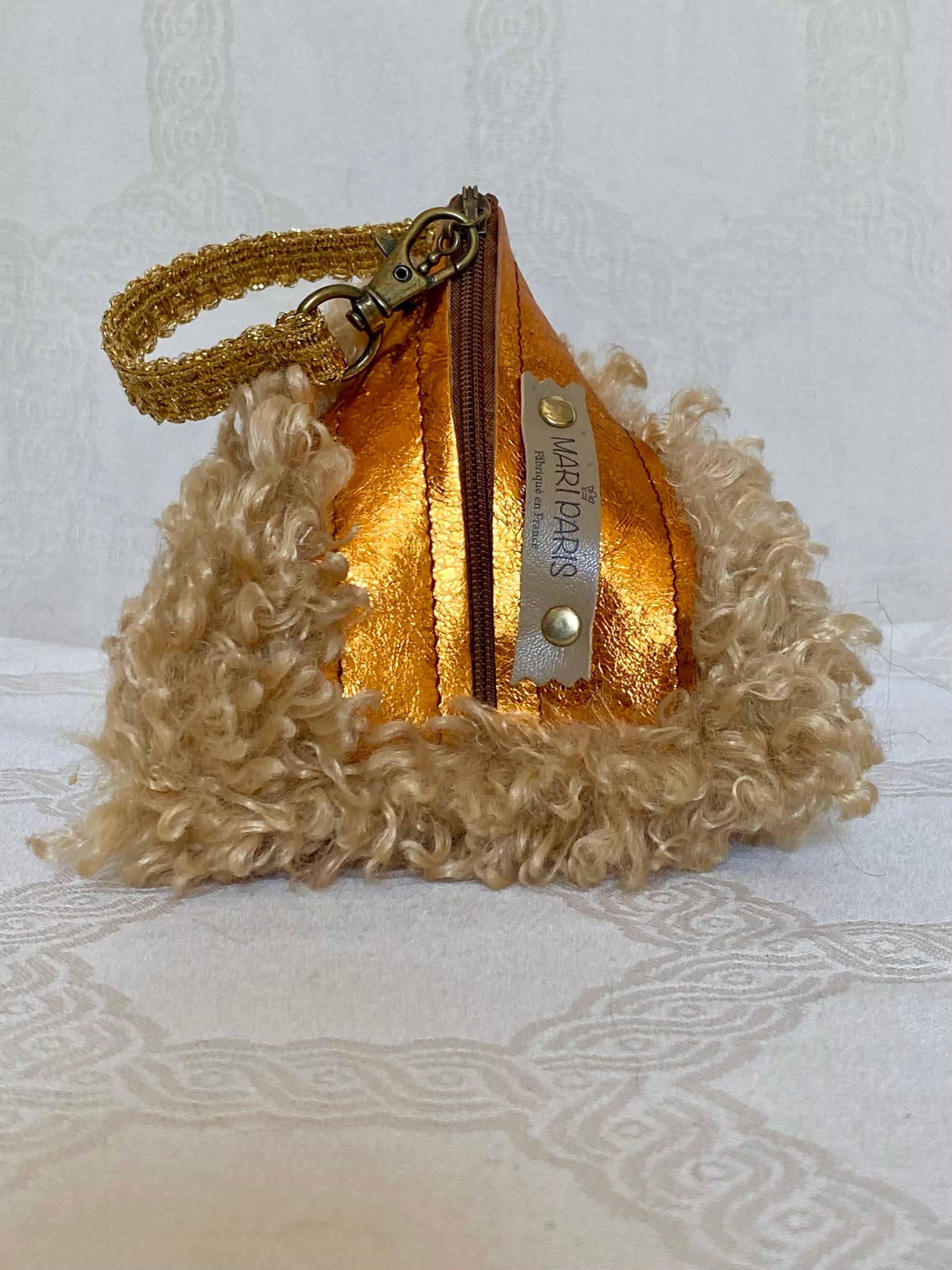 Berlingot Essentiel Bouclé Crème Cuir Cuivré – Pochette Fait Main | MariParis