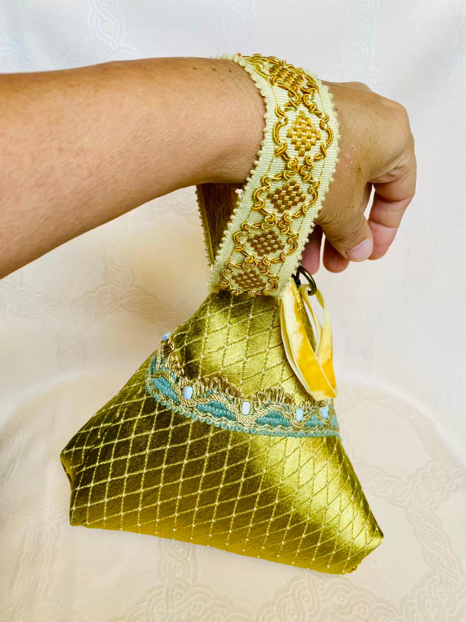 Sac Berlingot MariParis – Collection Marie-Antoinette Pièce unique artisanale Fait main en France
